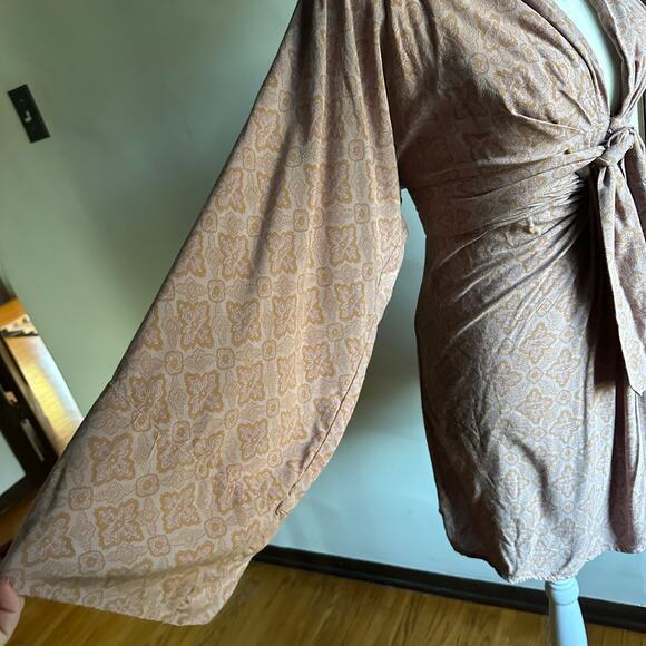 JEN'S PIRATE BOOTY Contessa Mini Dress Bell Sleeve Wrap Kimono Pink Extra Small - Picture 4 of 10